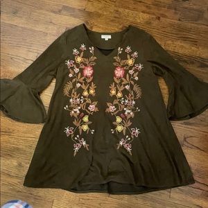 Umgee olive green tunic